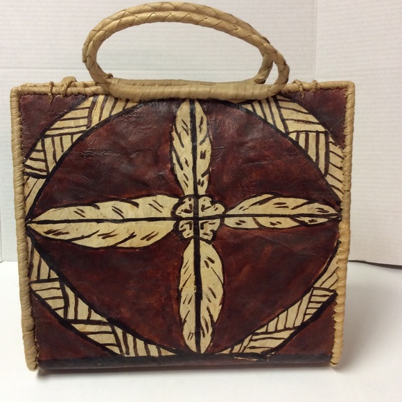 Tonga Trading Co. Women’s Handmade Purse - Picture 3 of 12